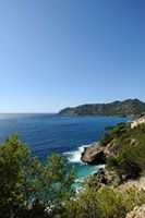 Het dorp Canyamel Mallorca - De baai van Canyamel. Klikken om het beeld te vergroten in Adobe Stock (nieuwe tab).