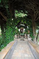 La Chartreuse de Valldemossa à Majorque. Jardin de la cellule n° 4 de la Chartreuse. Cliquer pour agrandir l'image.