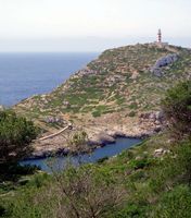 Het eiland van Cabrera in Majorca - Vuurtoren van N'Enciola (auteur J. Goma). Klikken om het beeld te vergroten.