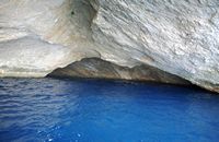 Die Insel Cabrera auf Mallorca - Die Blaue Grotte. Klicken, um das Bild zu vergrößern.