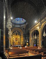 Le monastère de Lluc à Majorque. Nef de la basilique de Lluc. Cliquer pour agrandir l'image.