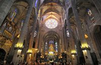 La cathédrale de Palma de Majorque. Nefs. Cliquer pour agrandir l'image.