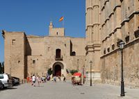 Le palais de l'Almudaina à Palma de Majorque. L'entrée du palais. Cliquer pour agrandir l'image.