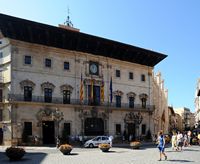 The southwest of the old town of Palma - Palma City Hall. Click to enlarge the image.