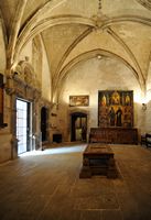 El Tesoro de la Catedral de Palma - Sala Capitular gótica. Haga clic para ampliar la imagen.