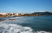 Das Dorf Cala Bona auf Mallorca - Der Strand (Autor Frank Vincentz). Klicken, um das Bild zu vergrößern.