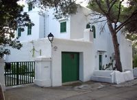 Het dorp Cala d'Or in Majorca - Een huis van stijl van Ibiza (auteur Mmoyaq). Klikken om het beeld te vergroten.