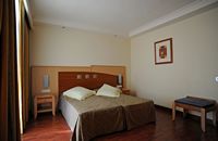 Il villaggio di Costa dels Pins a Maiorca - Una camera dell'hotel Punta Rotja. Clicca per ingrandire l'immagine.