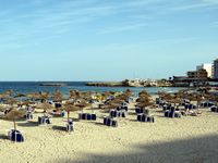 Het dorp S'Illot in Majorca - Het strand van Cala Moreia (auteur Olaf Tausch). Klikken om het beeld te vergroten.