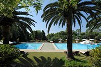 L'hotel Formentor a Maiorca - Le piscine dell'hotel. Clicca per ingrandire l'immagine.