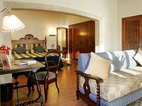 L'hotel Formentor a Maiorca - Camera Superior con vista mare. Clicca per ingrandire l'immagine.