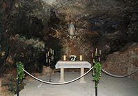 Les grottes des Harpons (Hams) à Majorque. La chapelle. Cliquer pour agrandir l'image.