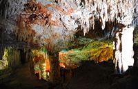 As grutas dos Arpões (Hams) em Maiorca - O “Vale das Delícias”. Clicar para ampliar a imagem.