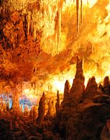 Cuevas arpones (Hams) en Mallorca - El "Paraíso Perdido". Haga clic para ampliar la imagen.