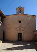 L'ermitage de Sant Honorat de Randa à Majorque. Façade de l'église. Cliquer pour agrandir l'image.