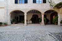 Raixa la finca en Mallorca - El Clastra o patio. Haga clic para ampliar la imagen.