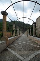 Die Gärten von Alfàbia in Mallorca - Große Pergola Alfàbia Gärten. Klicken, um das Bild zu vergrößern.