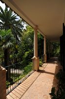 De tuinen van Alfàbia in Majorca - Balkon van het kasteeltje. Klikken om het beeld te vergroten.