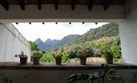 I giardini dell'Alfàbia a Maiorca - Patio del maniero di Alfàbia. Clicca per ingrandire l'immagine.