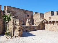 Het kasteel van Capdepera in Majorca - De regenbak van het kasteel (auteur Olaf Tausch). Klikken om het beeld te vergroten.