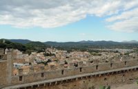 Het kasteel van Capdepera in Majorca - De zuidwesten muur. Klikken om het beeld te vergroten.