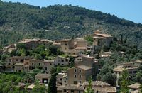 El pueblo de Deia en Mallorca - Deia. Haga clic para ampliar la imagen.