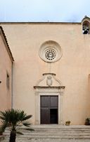 El santuario de Sant Salvador en Felanitx en Mallorca - La fachada de la iglesia. Haga clic para ampliar la imagen.