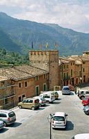 La ciudad de Fornalutx en Mallorca - Ayuntamiento de Fornalutx. Haga clic para ampliar la imagen.