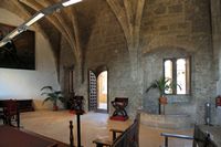 Het kasteel van Bellver in Majorca - Zaal van de Troon. Klikken om het beeld te vergroten.