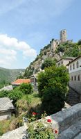 Fortezza vista del villaggio di Pocitelj. Clicca per ingrandire l'immagine in Adobe Stock (nuova unghia).