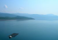 La rivière Trebišnjica en Herzégovine. Le lac de Bileća (auteur Frostman). Cliquer pour agrandir l'image.
