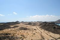 Het eiland van Los Lobos in Fuerteventura. Het eiland gezien van de vuurtoren Martiño. Klikken om het beeld te vergroten in Adobe Stock (nieuwe tab).