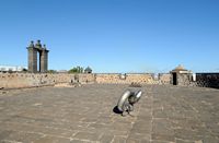 De stad Arrecife in Lanzarote. Platform van Fort Sint-Joseph (Castillo San Jose). Klikken om het beeld te vergroten in Adobe Stock (nieuwe tab).