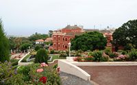 De stad La Orotava in Tenerife. Liceo de Taoro. Klikken om het beeld te vergroten in Adobe Stock (nieuwe tab).
