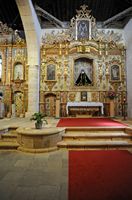 De stad Pájara in Fuerteventura. Het koor van het schip van het Epistel van de kerk van Onze-Lieve-Vrouw. Klikken om het beeld te vergroten in Adobe Stock (nieuwe tab).