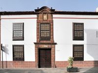 A cidade de San Cristóbal de la Laguna em Tenerife. Casa Riquel. Clicar para ampliar a imagem em Adobe Stock (novo guia).