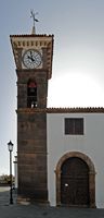 A cidade de San Juan de la Rambla em Tenerife. Igreja. Clicar para ampliar a imagem em Adobe Stock (novo guia).