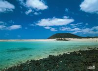 La isla de Lobos en Fuerteventura. La isla de Lobos en Fuerteventura (Canarias Oficina de turismo de autor). Haga clic para ampliar la imagen.