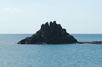 La isla los Lobos en Fuerteventura. Los Roques del Puertito. Haga clic para ampliar la imagen.