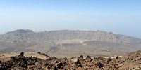 Het Nationaal Park van de Teide in Tenerife. West caldera gezien vanaf de Teide. Klikken om het beeld te vergroten.