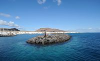 Het natuurpark van de archipel Chinijo in Lanzarote. De haven van Caleta del Sebo op het eiland La Graciosa. Klikken om het beeld te vergroten.