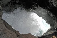 El parque natural de los Volcanes en Lanzarote. los acantilados de Los Hervideros. Haga clic para ampliar la imagen.