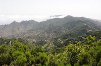 Het landelijk park van Anaga in Tenerife. La Fortaleza voor de Mirador Pico del Inglés. Klikken om het beeld te vergroten.