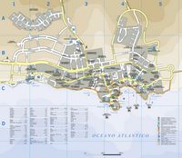 Das Dorf von Costa Teguise auf Lanzarote. Karte des Resorts. Klicken, um das Bild zu vergrößern