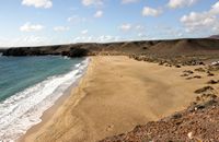 Das Dorf Playa Blanca auf Lanzarote. La Playa de Las Mujeres (Autor Frank Vincentz). Klicken, um das Bild zu vergrößern