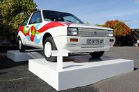 The village of Tahíche in Lanzarote. Seat Ibiza painted by César Manrique for the Barcelona Motor Show 1987. Click to enlarge the image.
