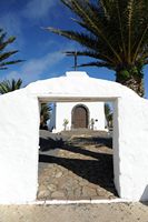 Il villaggio di Los Valles a Lanzarote. La Ermita de las Nieves. Clicca per ingrandire l'immagine.