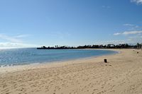 La ciudad de Arrecife en Lanzarote. La playa del Reducto. Haga clic para ampliar la imagen.