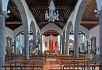 De stad Arrecife in Lanzarote. Het binnenste van de kerk van Sint-Genesius (auteur Marc Ryckaert). Klikken om het beeld te vergroten.