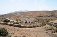 A cidade de Betancuria em Fuerteventura. A ermida de São Diogo de Alcalá (San Diego de Alcalá). Clicar para ampliar a imagem.